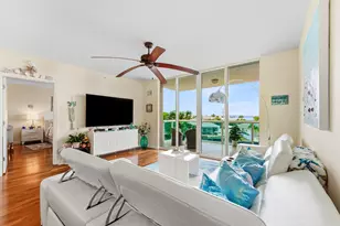 2650 Lake Shore Dr, Riviera Beach, FL 33404 - Photo 11