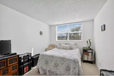 470 Executive Center Drive #4j, West Palm Beach, FL 33401 - Photo 33