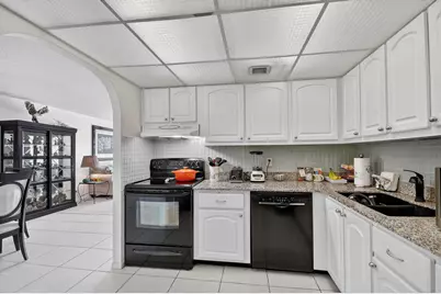 470 Executive Center Drive #4j, West Palm Beach, FL 33401 - Photo 25