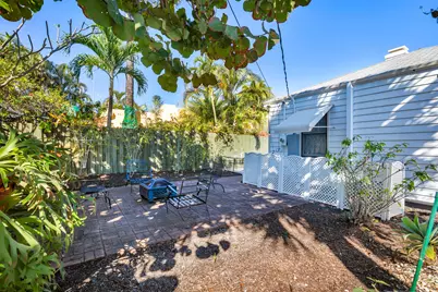 2401 Ridgeway Avenue, West Palm Beach, FL 33401 - Photo 9