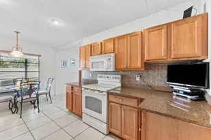 111 Madrid St, Royal Palm Beach, FL 33411 - Photo 11