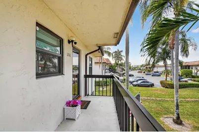 7142 Golf Colony Court #206, Lake Worth, FL 33467 - Photo 5