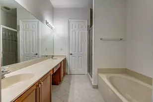 477 Pacific Grove Dr, West Palm Beach, FL 33401 - Photo 31