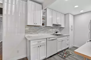 1038 Cambridge B, Deerfield Beach, FL 33442 - Photo 1