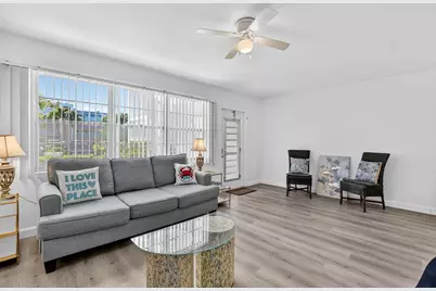 1038 Cambridge B, Deerfield Beach, FL 33442 - Photo 5