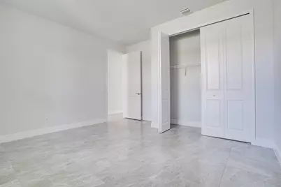 388 SW Vista Lake Drive, Port Saint Lucie, FL 34983 - Photo 17