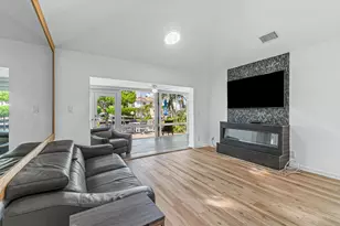 1124 Highland Beach Dr, Highland Beach, FL 33487 - Photo 11