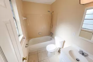 1118 SE Proctor Ln, Port Saint Lucie, FL 34983 - Photo 5