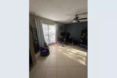 818 Sandtree Drive, Palm Beach Gardens, FL 33403 - Photo 3