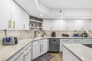 7575 Imperial Dr, Boca Raton, FL 33433 - Photo 3