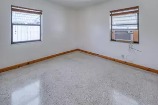 341 Pinewood St, Lantana, FL 33462 - Photo 7