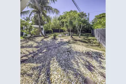 341 Pinewood Street, Lantana, FL 33462 - Photo 15