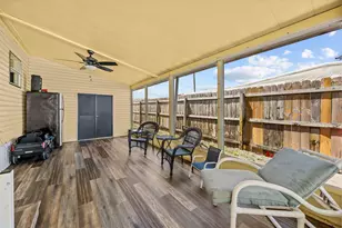 8110 SE Eagle Ave, Hobe Sound, FL 33455 - Photo 23