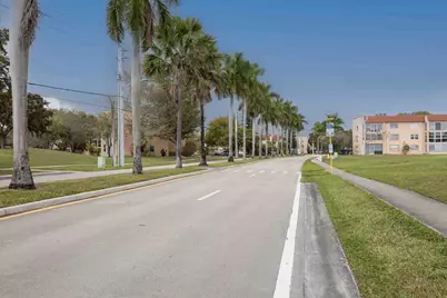 9041 Sunrise Lakes Boulevard #111, Sunrise, FL 33322 - Photo 3