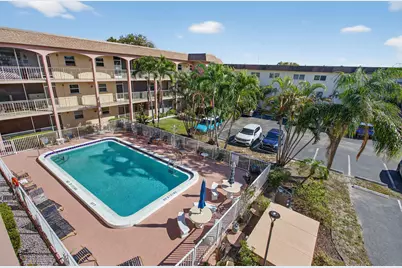 100 SE 6th Avenue #303, Pompano Beach, FL 33060 - Photo 9