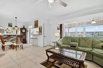 100 SE 6th Avenue #303, Pompano Beach, FL 33060 - Photo 11