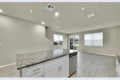 3550 San Bernardino Way, Palm Springs, FL 33461 - Photo 7