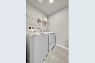 3550 San Bernardino Way, Palm Springs, FL 33461 - Photo 17