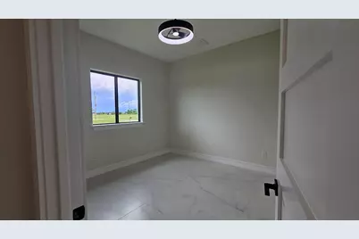 3410 NW 39th Lane, Cape Coral, FL 33993 - Photo 17