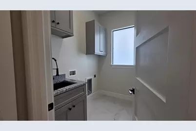 3410 NW 39th Lane, Cape Coral, FL 33993 - Photo 3