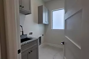 3410 NW 39th Ln, Cape Coral, FL 33993 - Photo 3