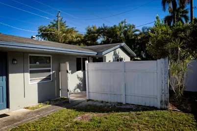 1126 NE 16th Place #3, Fort Lauderdale, FL 33305 - Photo 1