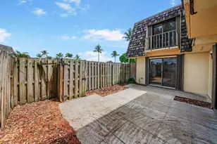 388 Lake Arbor Dr, Palm Springs, FL 33461 - Photo 35