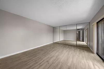 388 Lake Arbor Drive, Palm Springs, FL 33461 - Photo 27