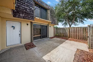 388 Lake Arbor Dr, Palm Springs, FL 33461 - Photo 33