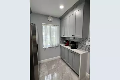 163 Lake Susan Lane, West Palm Beach, FL 33411 - Photo 9