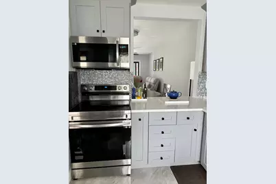 163 Lake Susan Lane, West Palm Beach, FL 33411 - Photo 7