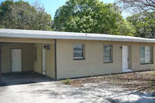 512 S 25th St, Fort Pierce, FL 34950 - Photo 1