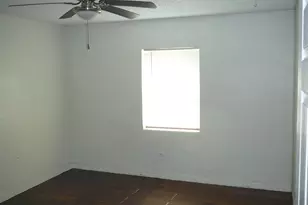 512 S 25th St, Fort Pierce, FL 34950 - Photo 11