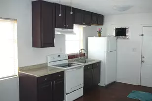 512 S 25th St, Fort Pierce, FL 34950 - Photo 7