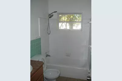 512 S 25th Street, Fort Pierce, FL 34950 - Photo 15