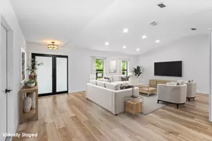 2425 NW 36th St, Boca Raton, FL 33431 - Photo 3