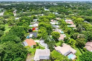 2425 NW 36th St, Boca Raton, FL 33431 - Photo 27