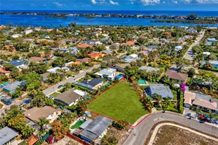 203 Gregory Pl, West Palm Beach, FL 33405 - Photo 1