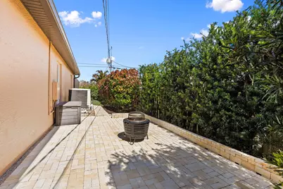 537 SW Laconic Avenue, Port Saint Lucie, FL 34953 - Photo 45