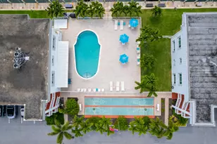 130 Doolen Ct, North Palm Beach, FL 33408 - Photo 9
