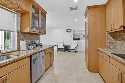 7000 Plantation Road, Plantation, FL 33317 - Photo 7