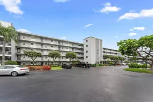 2222 N Cypress Bend Dr, Pompano Beach, FL 33069 - Photo 71