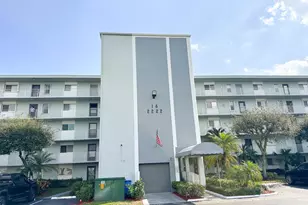 2222 N Cypress Bend Dr, Pompano Beach, FL 33069 - Photo 19