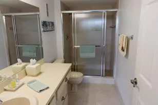 2222 N Cypress Bend Dr, Pompano Beach, FL 33069 - Photo 17