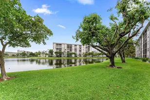 2222 N Cypress Bend Dr, Pompano Beach, FL 33069 - Photo 49