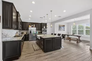 929 Sterling Pine Pl, The Acreage, FL 33470 - Photo 19