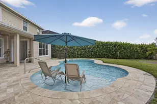 929 Sterling Pine Pl, The Acreage, FL 33470 - Photo 39