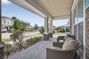 929 Sterling Pine Pl, The Acreage, FL 33470 - Photo 7