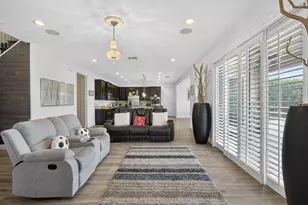 929 Sterling Pine Pl, The Acreage, FL 33470 - Photo 13