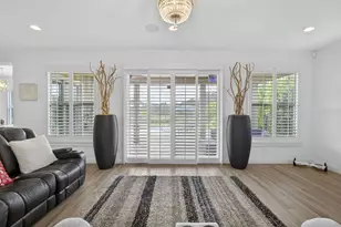 929 Sterling Pine Pl, The Acreage, FL 33470 - Photo 15